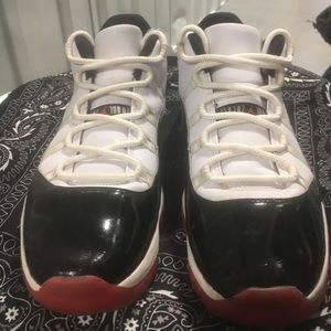 Jordan 11 Retro Low Concord Bred